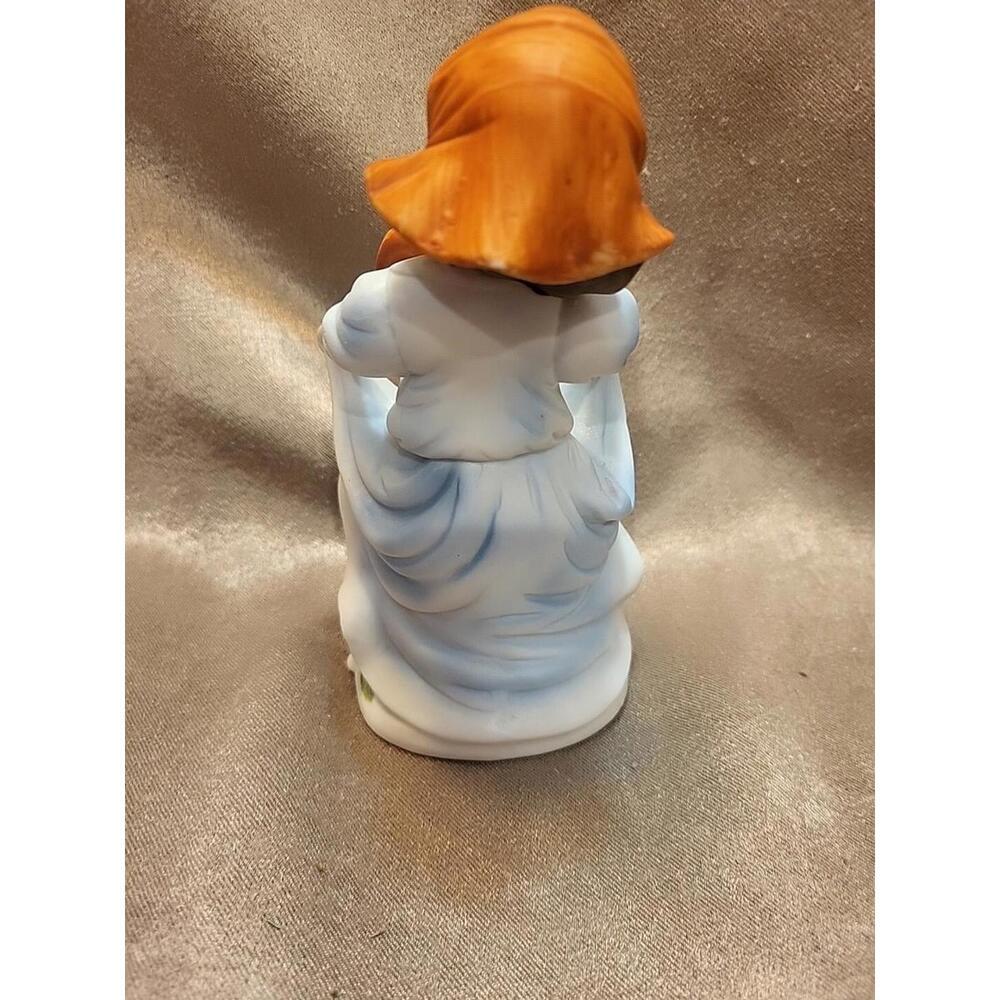 Vintage Ceramic Figurine - Girl With Red Scarf Holding Flowers in Her Dress - Picture 5 of 10